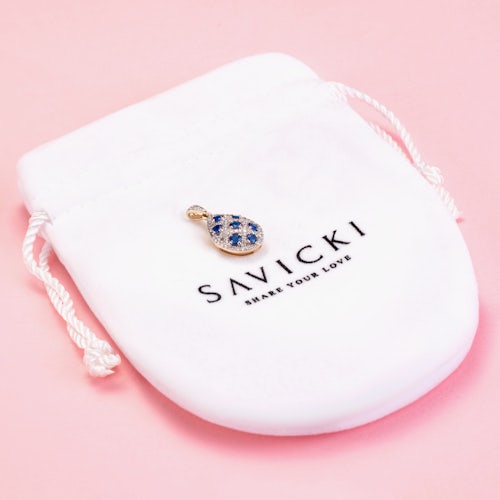 Zawieszka Savicki: dwukolorowe złoto, niebieskie szafiry, diamenty